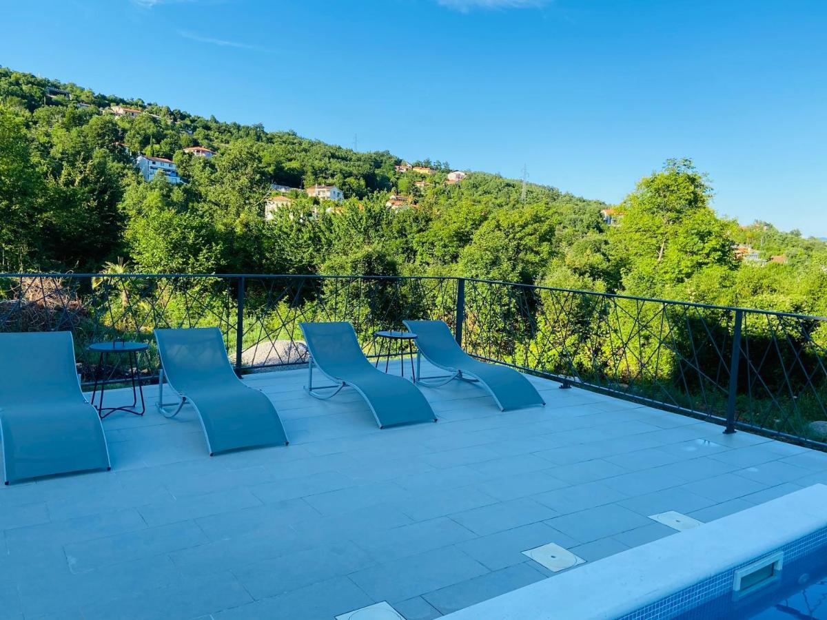 אופטיה Villa Castanea מראה חיצוני תמונה