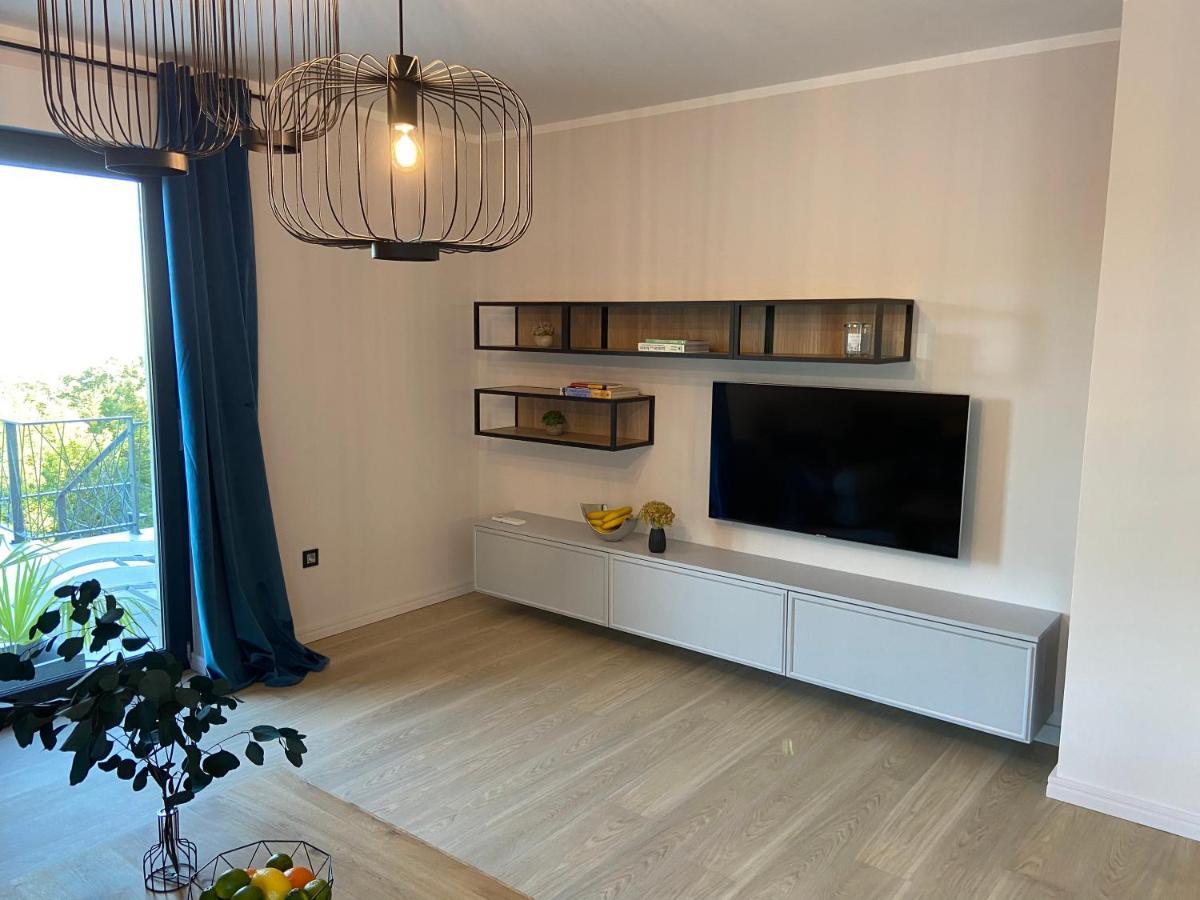 אופטיה Villa Castanea מראה חיצוני תמונה