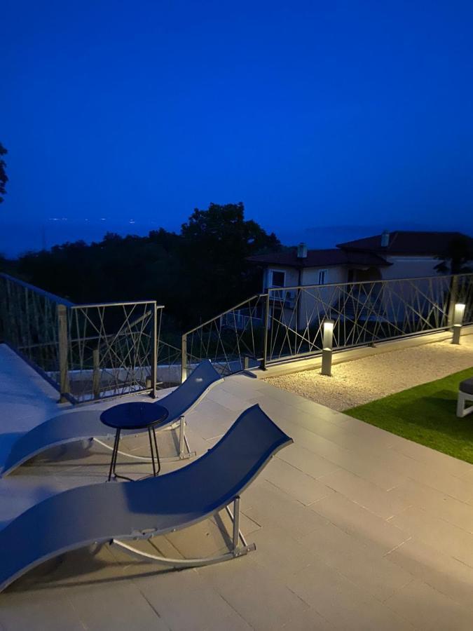 אופטיה Villa Castanea מראה חיצוני תמונה