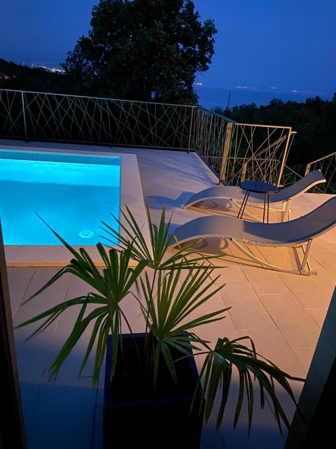 אופטיה Villa Castanea מראה חיצוני תמונה