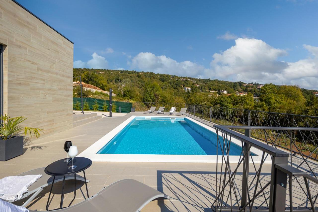 אופטיה Villa Castanea מראה חיצוני תמונה